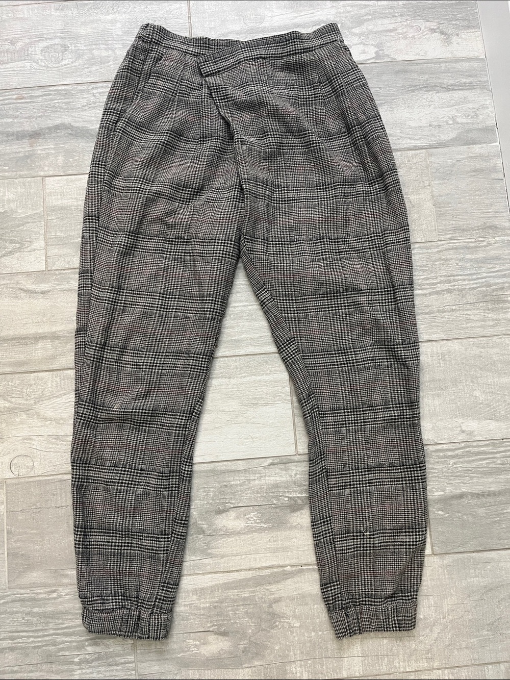 Trafaluc Zara Black and Gray Plaid Tailored Jogger Pants